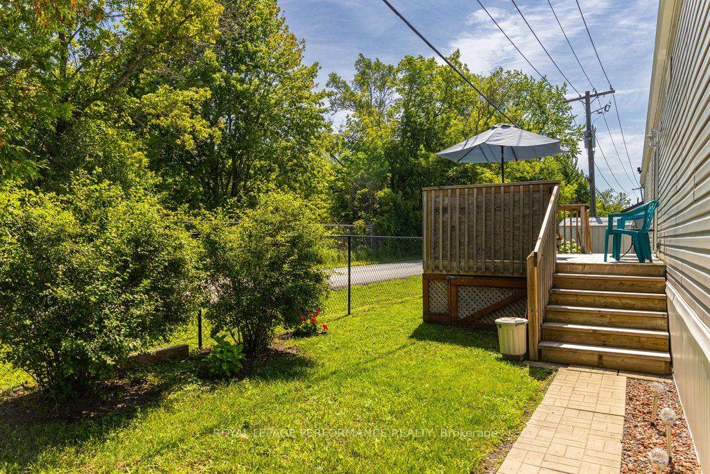 Photo 41 of 16 Eastgate Avenue, Ottawa, Bellwood - Industrial Park — HOMEH