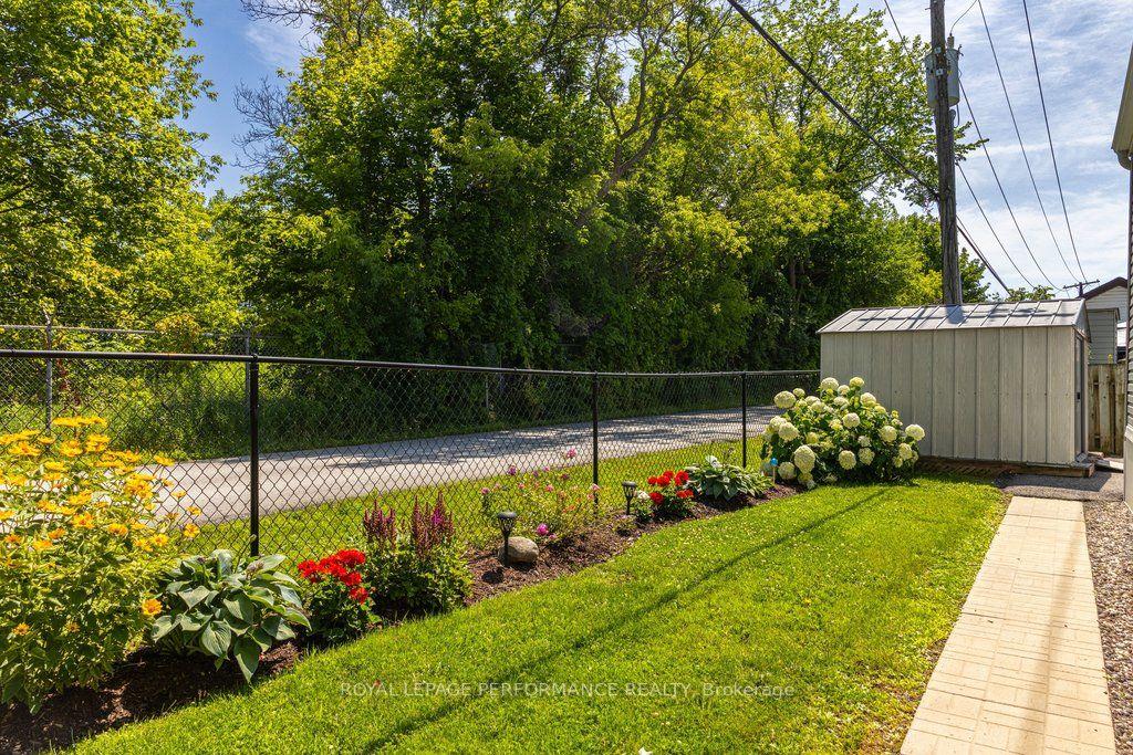 Photo 43 of 16 Eastgate Avenue, Ottawa, Bellwood - Industrial Park — HOMEH