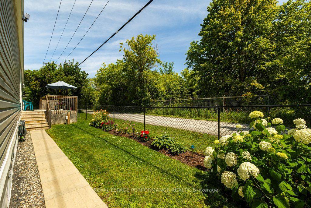 Photo 44 of 16 Eastgate Avenue, Ottawa, Bellwood - Industrial Park — HOMEH