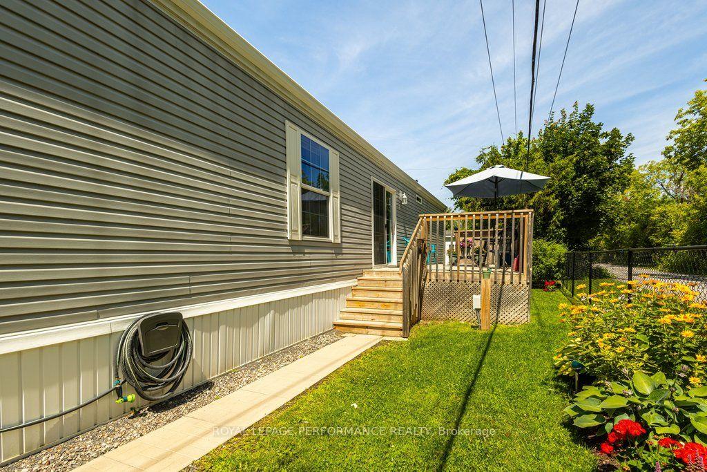 Photo 46 of 16 Eastgate Avenue, Ottawa, Bellwood - Industrial Park — HOMEH