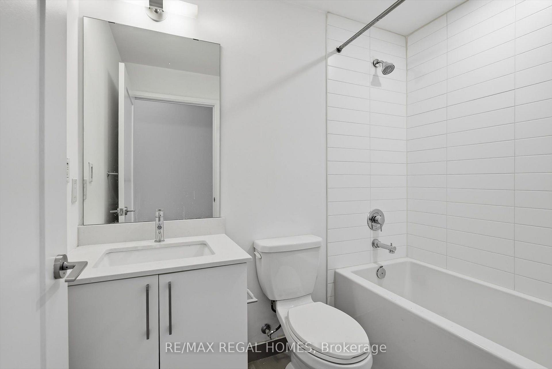 Photo 13 of Unit 1008E, 576 Front Street W, Toronto, Waterfront Communities — HOMEH