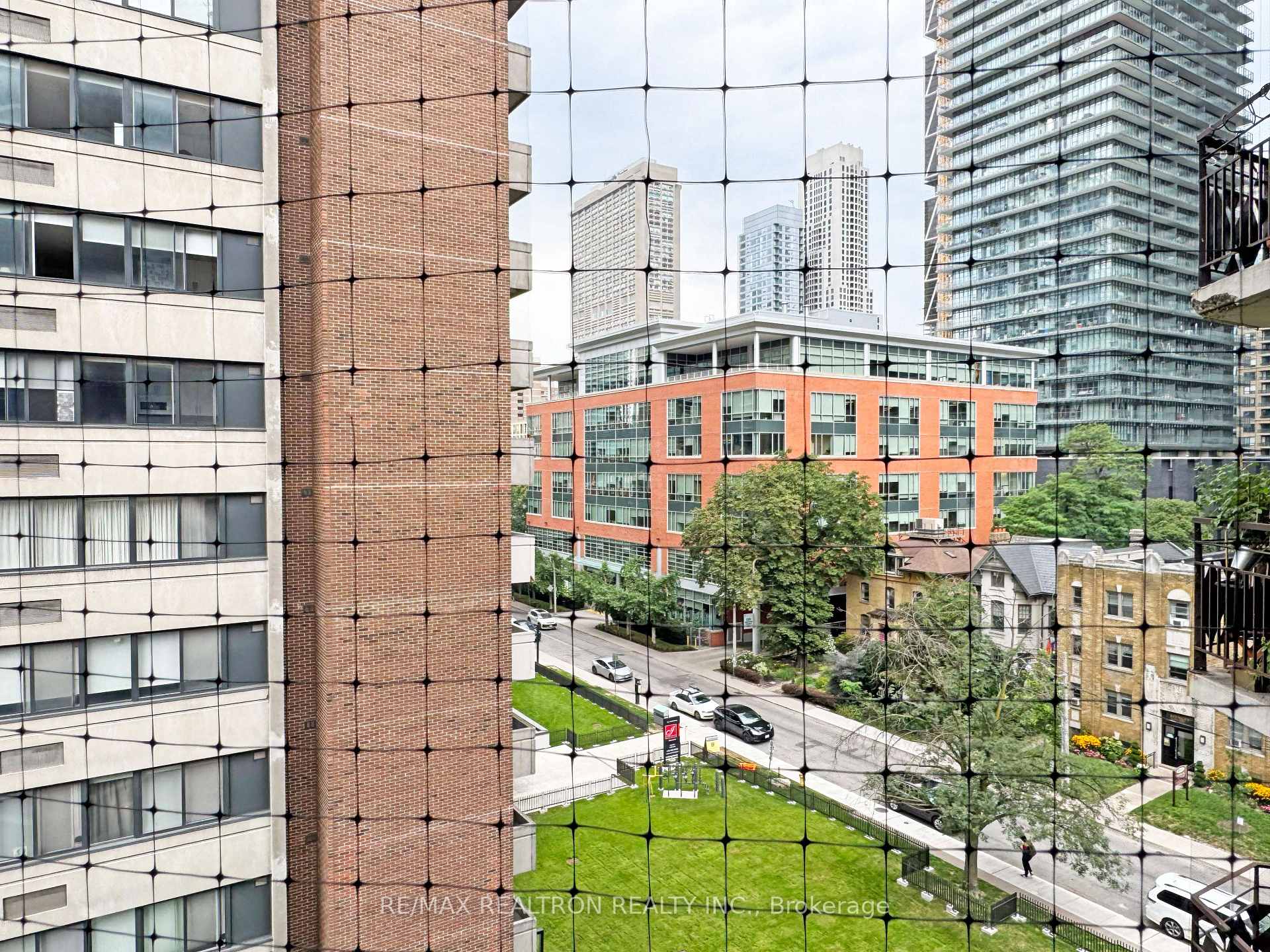 Photo 11 of Unit 701, 55 Isabella Street, Toronto, Church-Yonge Corridor — HOMEH