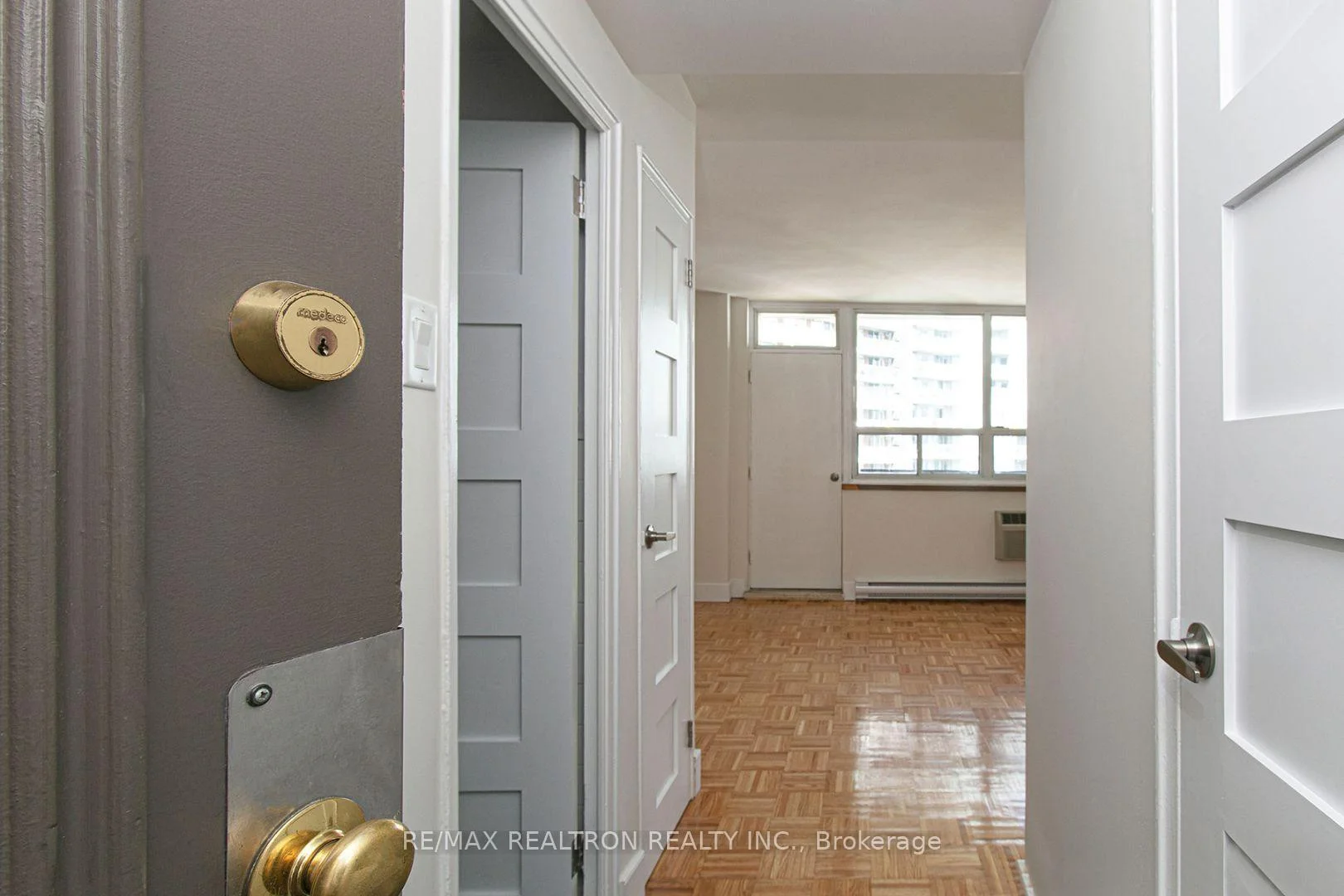 Photo 1 of Unit 701, 55 Isabella Street, Toronto, Church-Yonge Corridor — HOMEH