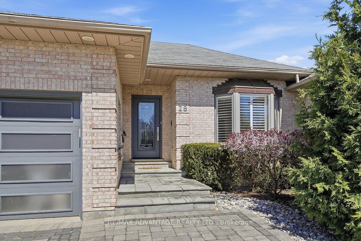Photo 3 of 28 Wynfield Lane, Middlesex Centre, Melrose — HOMEH