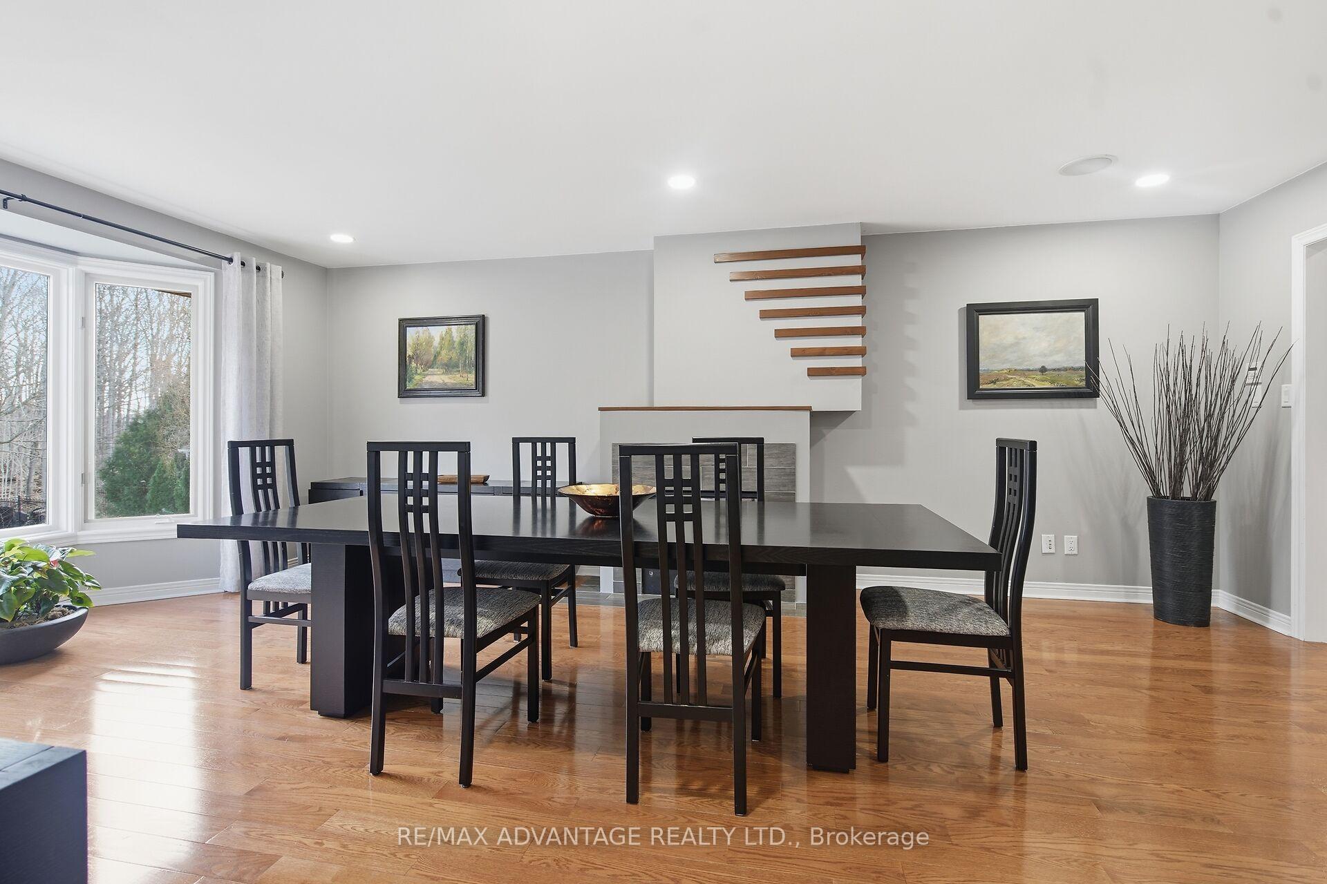 Photo 10 of 28 Wynfield Lane, Middlesex Centre, Melrose — HOMEH