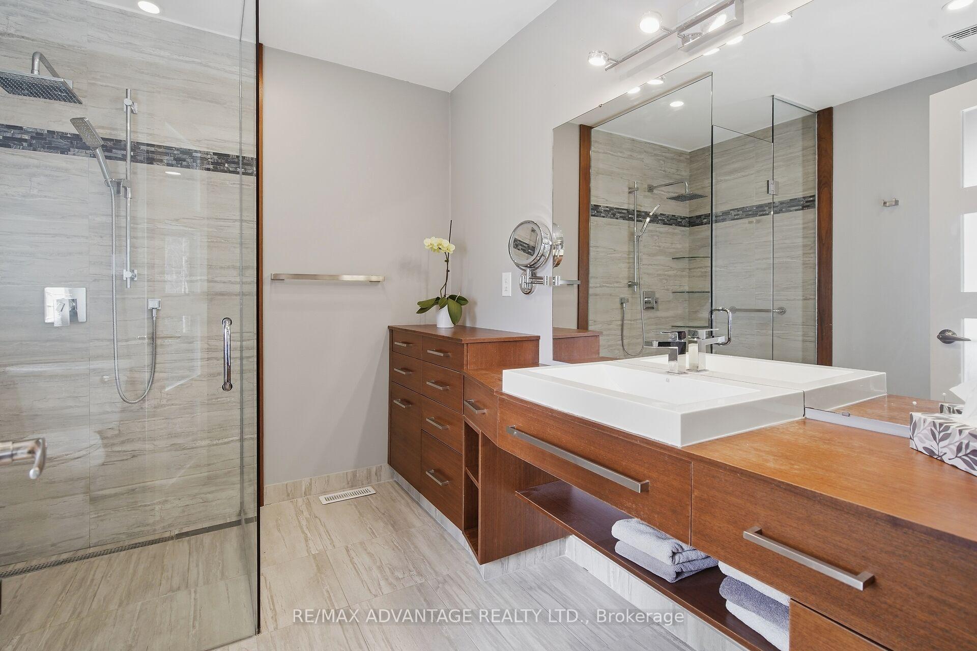 Photo 25 of 28 Wynfield Lane, Middlesex Centre, Melrose — HOMEH