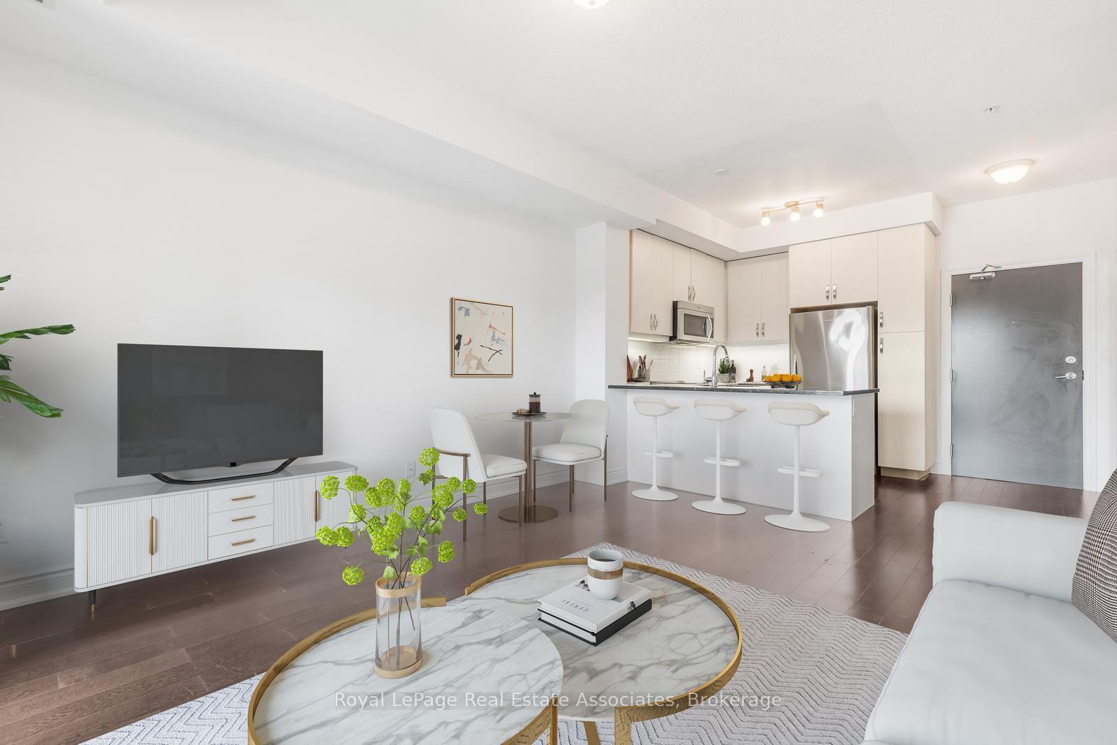 Front of Unit 321, 3170 Erin Mills Parkway