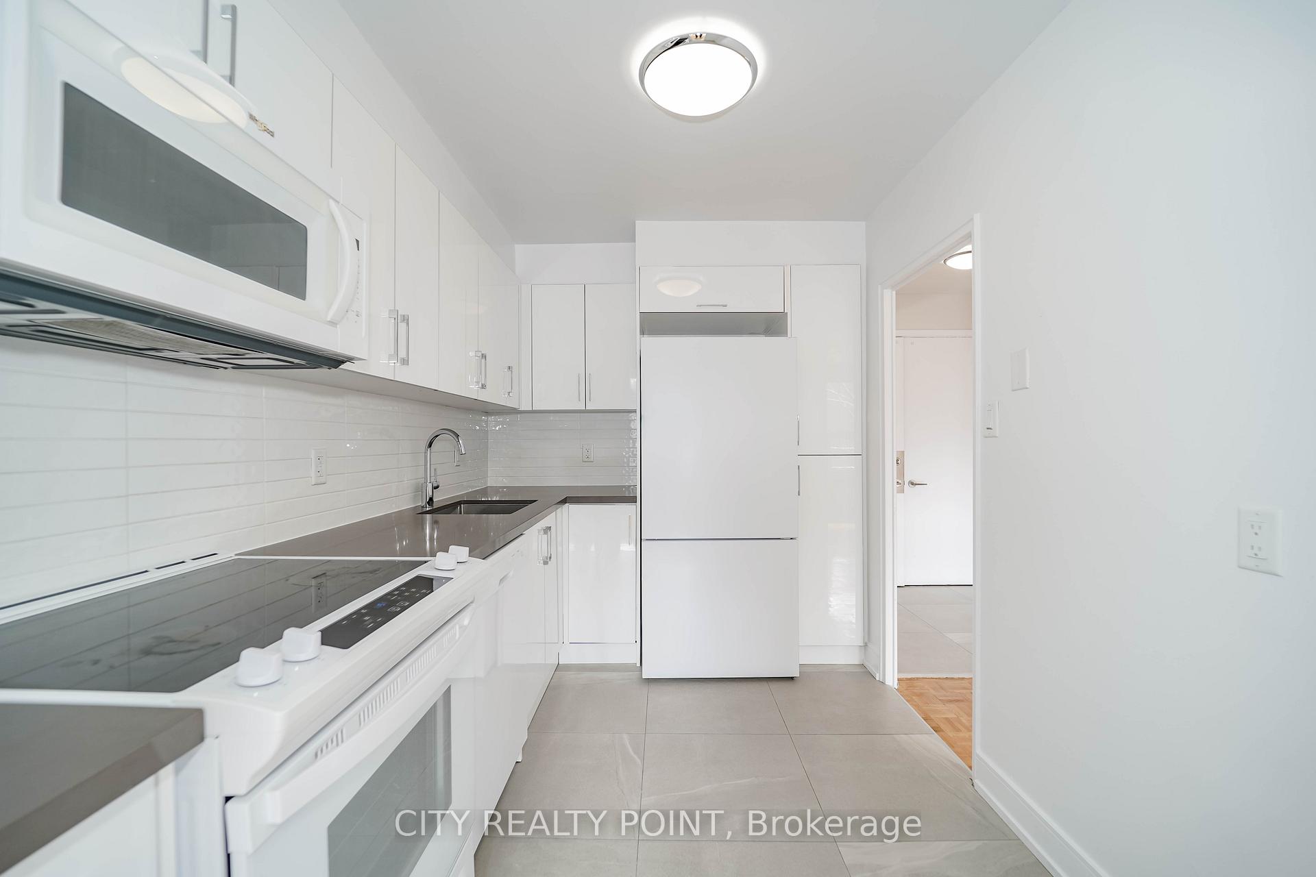 Photo 11 of Unit 203, 10 Shallmar Boulevard, Toronto, Forest Hill North — HOMEH