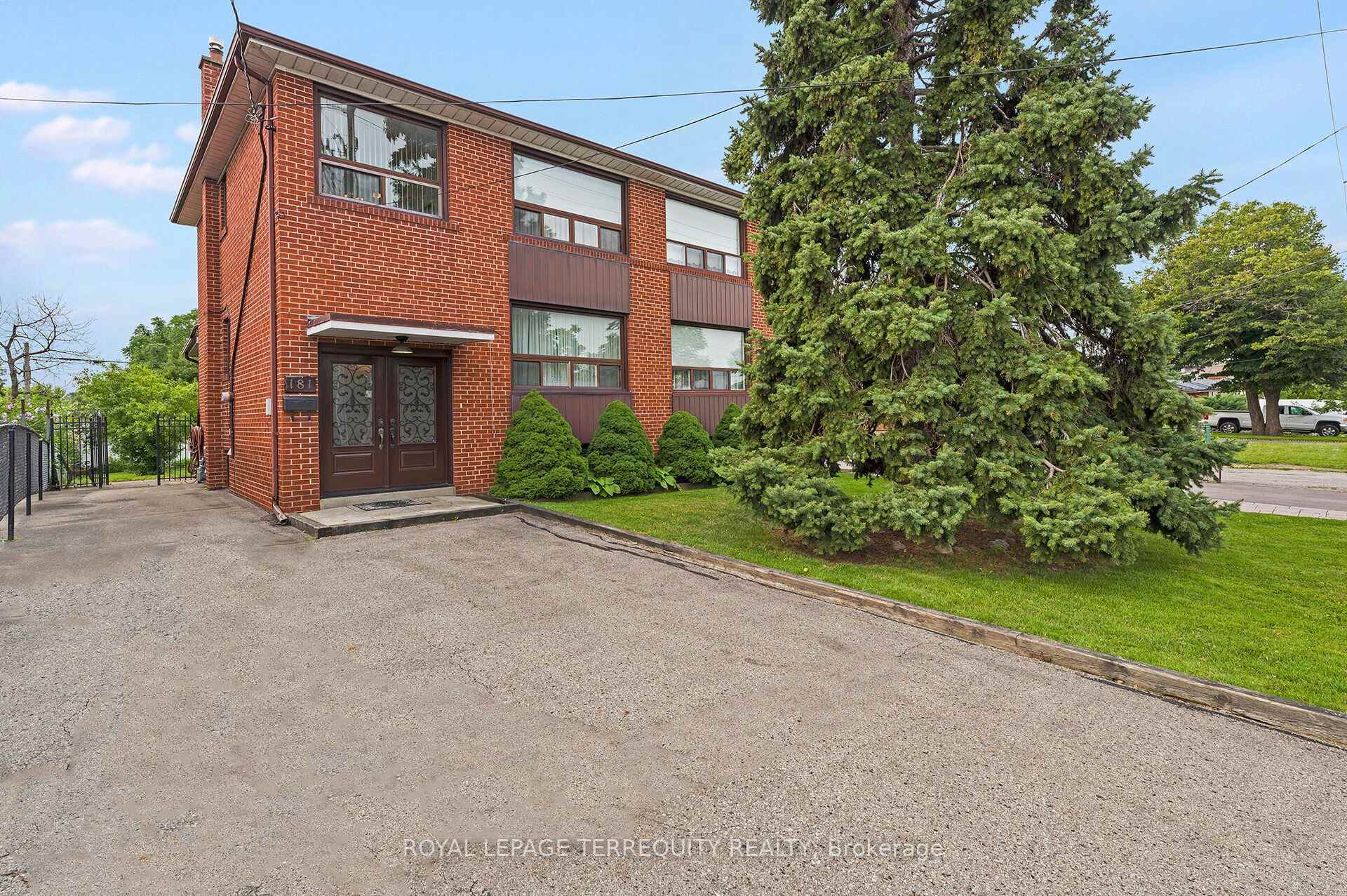 Photo 1 of 181 Pellatt Avenue, North York, Humberlea-Pelmo Park — HOMEH