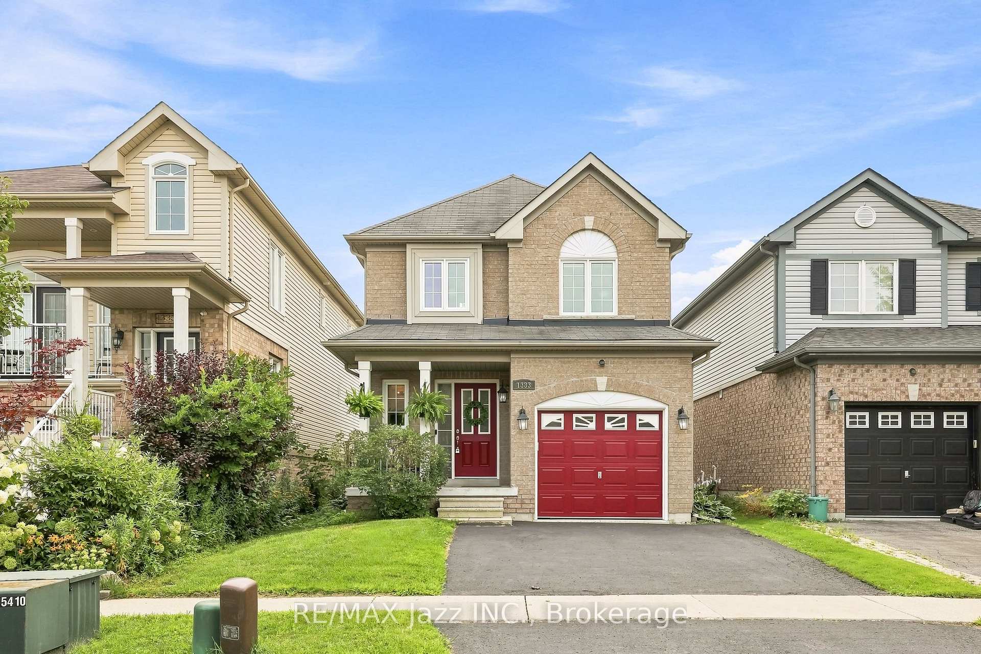 Photo 1 of 1333 Wadebridge Crescent, Oshawa, Eastdale — HOMEH