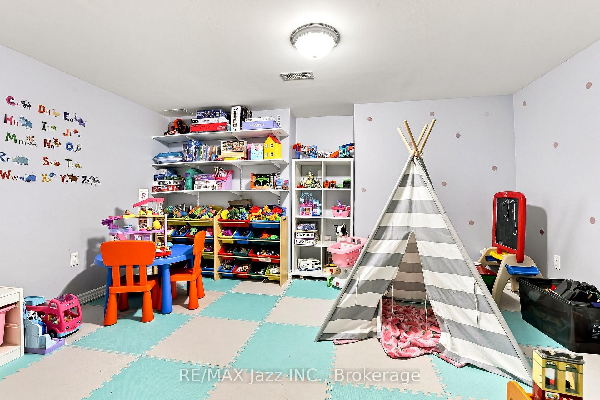Photo 41 of 1333 Wadebridge Crescent, Oshawa, Eastdale — HOMEH