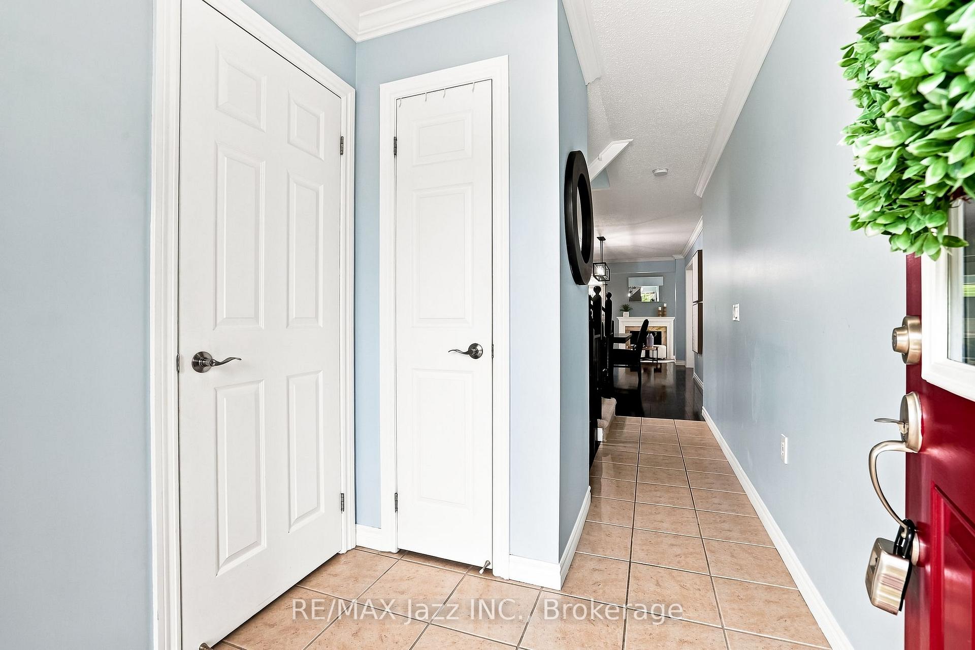 Photo 11 of 1333 Wadebridge Crescent, Oshawa, Eastdale — HOMEH