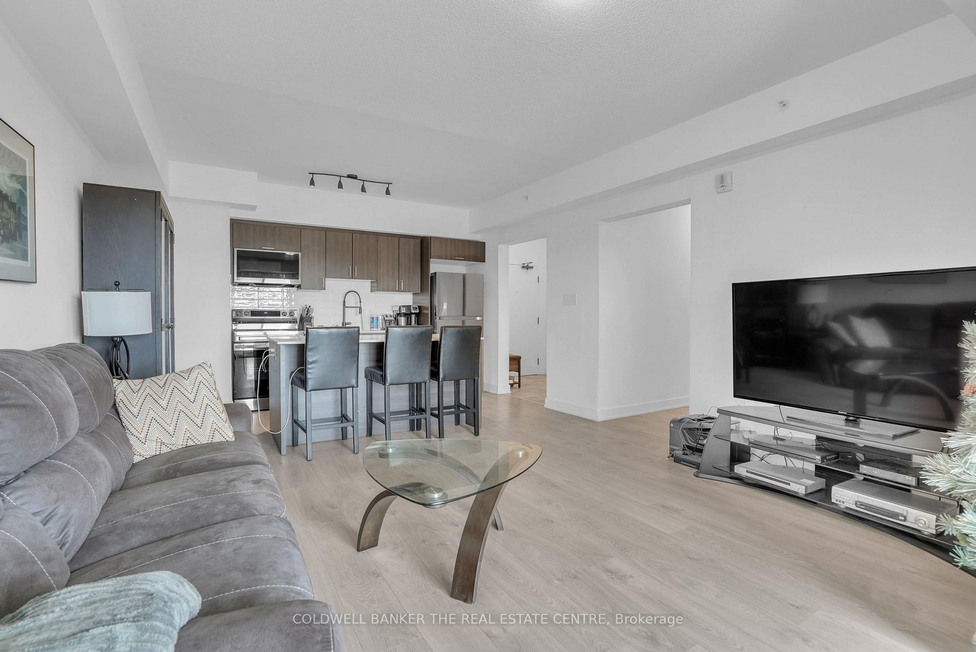 Photo 1 of Unit 512, 5 Chef Lane, Barrie, Rural Barrie Southeast — HOMEH