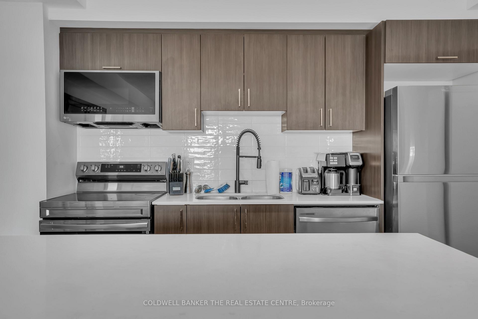 Photo 5 of Unit 512, 5 Chef Lane, Barrie, Rural Barrie Southeast — HOMEH