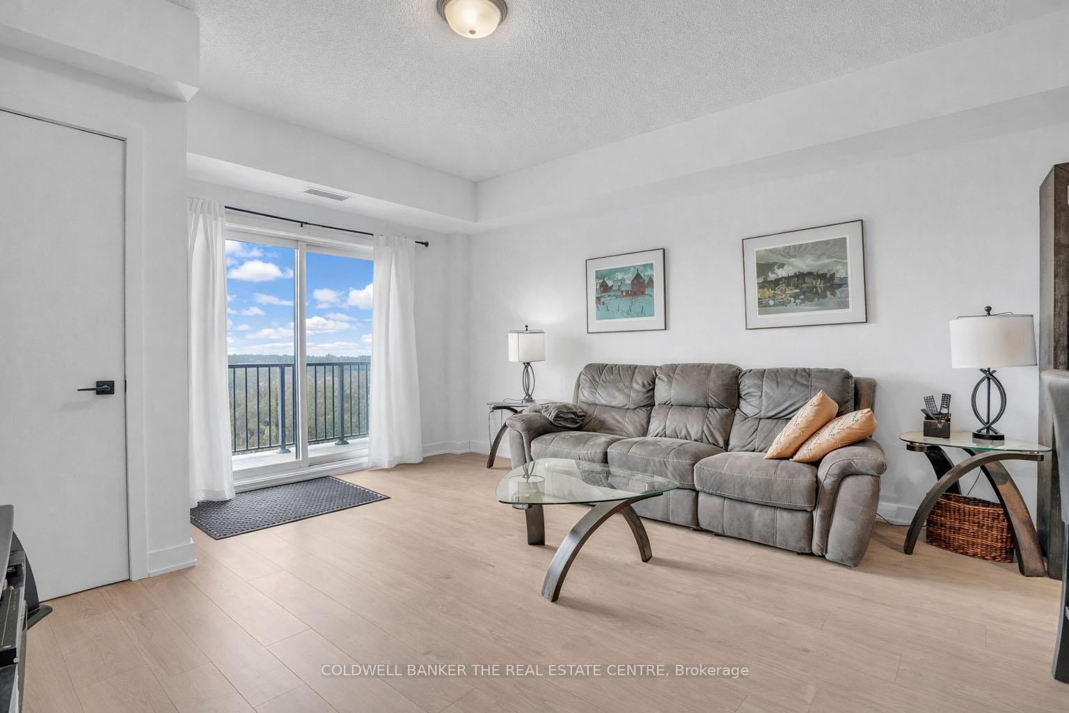 Photo 7 of Unit 512, 5 Chef Lane, Barrie, Rural Barrie Southeast — HOMEH