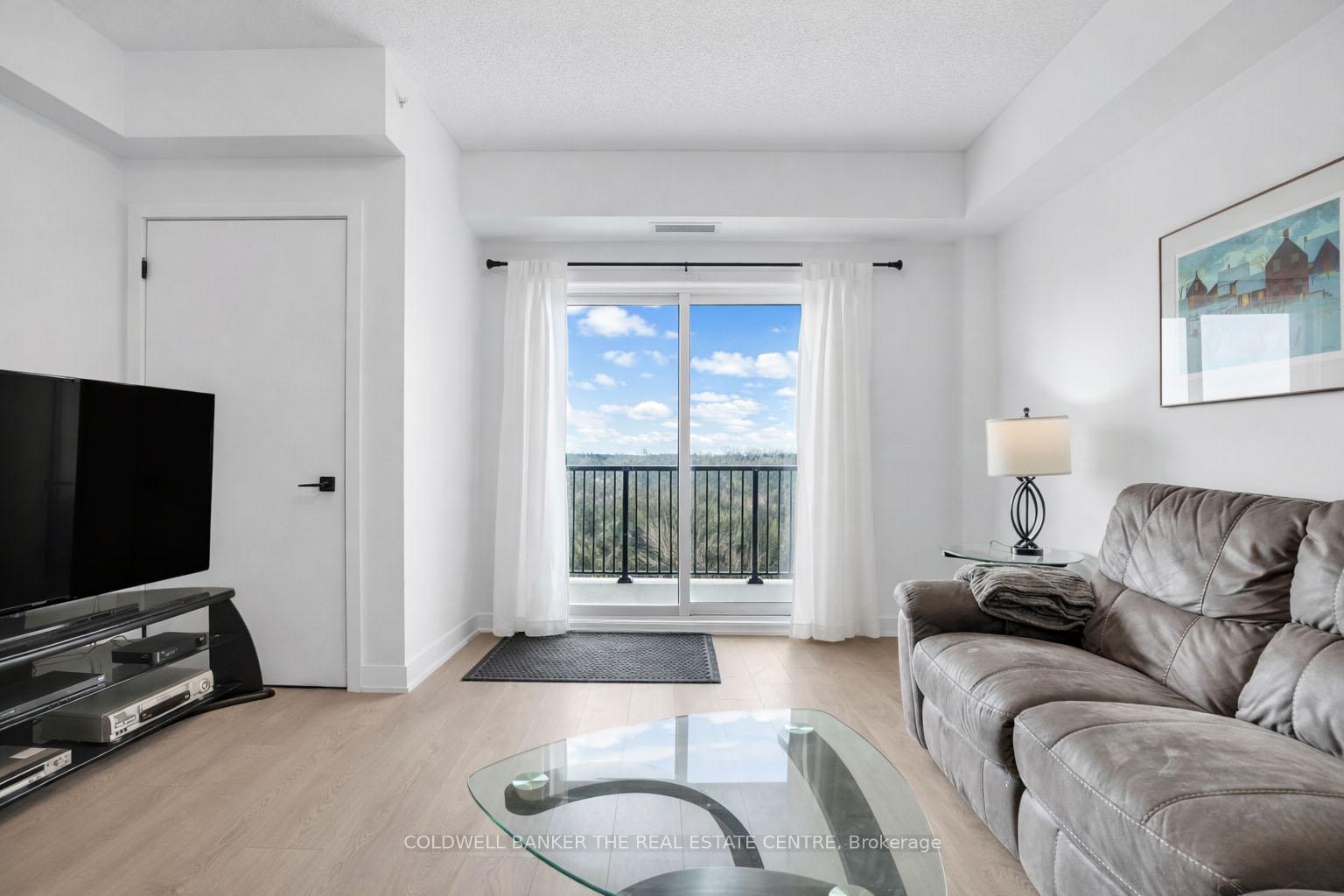 Photo 8 of Unit 512, 5 Chef Lane, Barrie, Rural Barrie Southeast — HOMEH