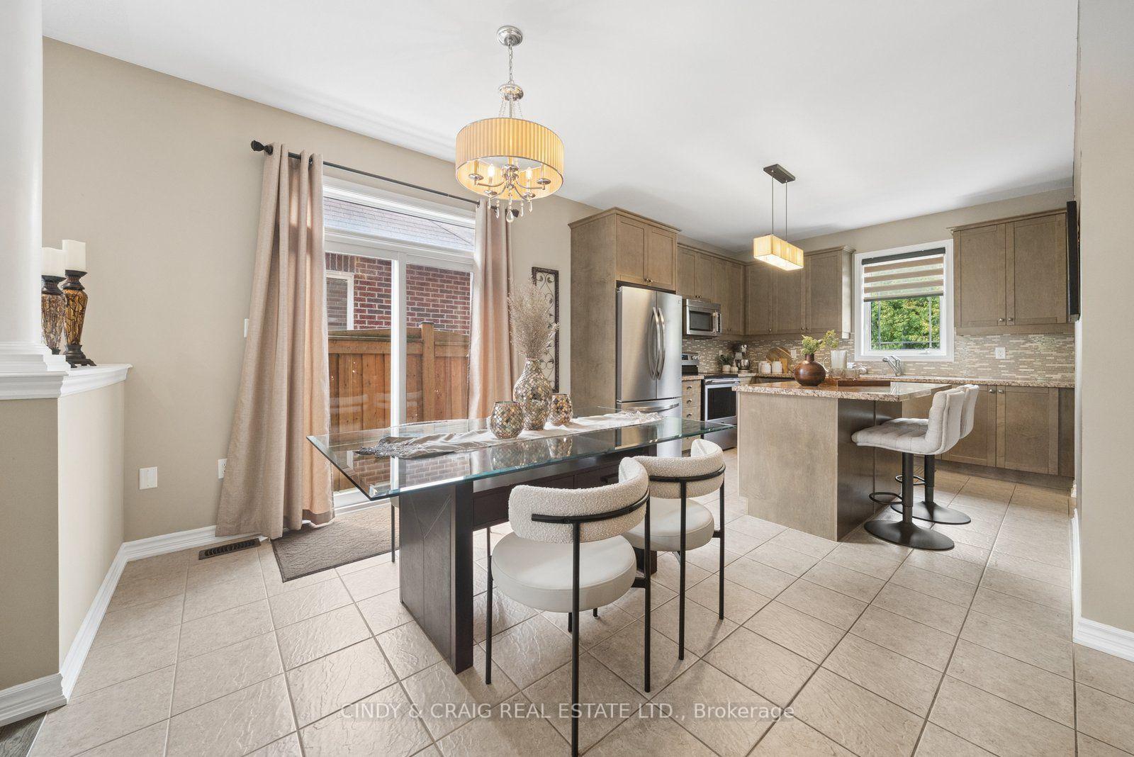 Photo 6 of 60 Vivian Drive, Clarington, Courtice — HOMEH