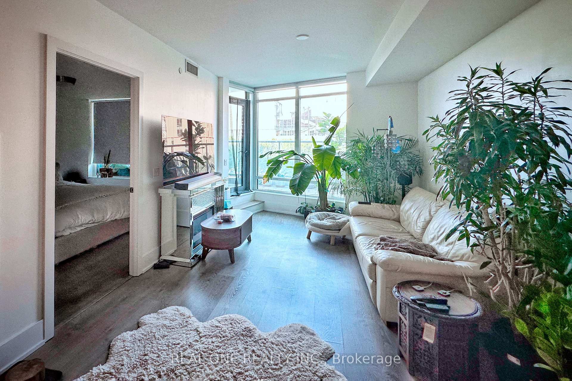 Photo 3 of Unit 332, 15 Merchants' Wharf, Toronto, Waterfront Communities — HOMEH