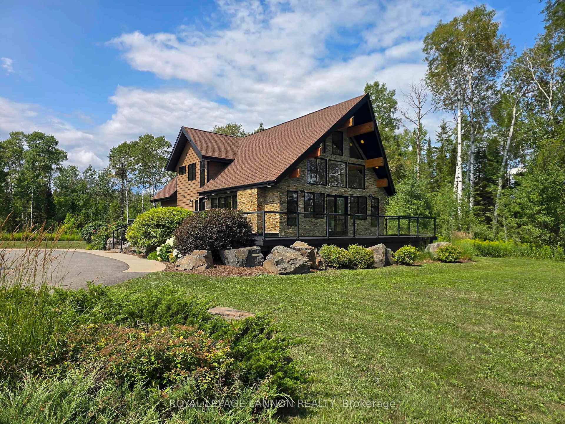 Photo 4 of 6065 Loch Lomond Road, Thunder Bay, Mountain Road — HOMEH
