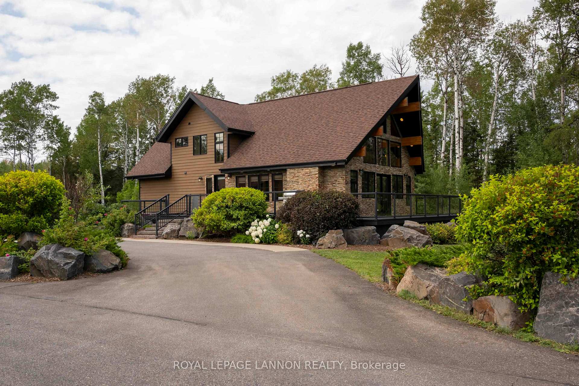 Photo 5 of 6065 Loch Lomond Road, Thunder Bay, Mountain Road — HOMEH