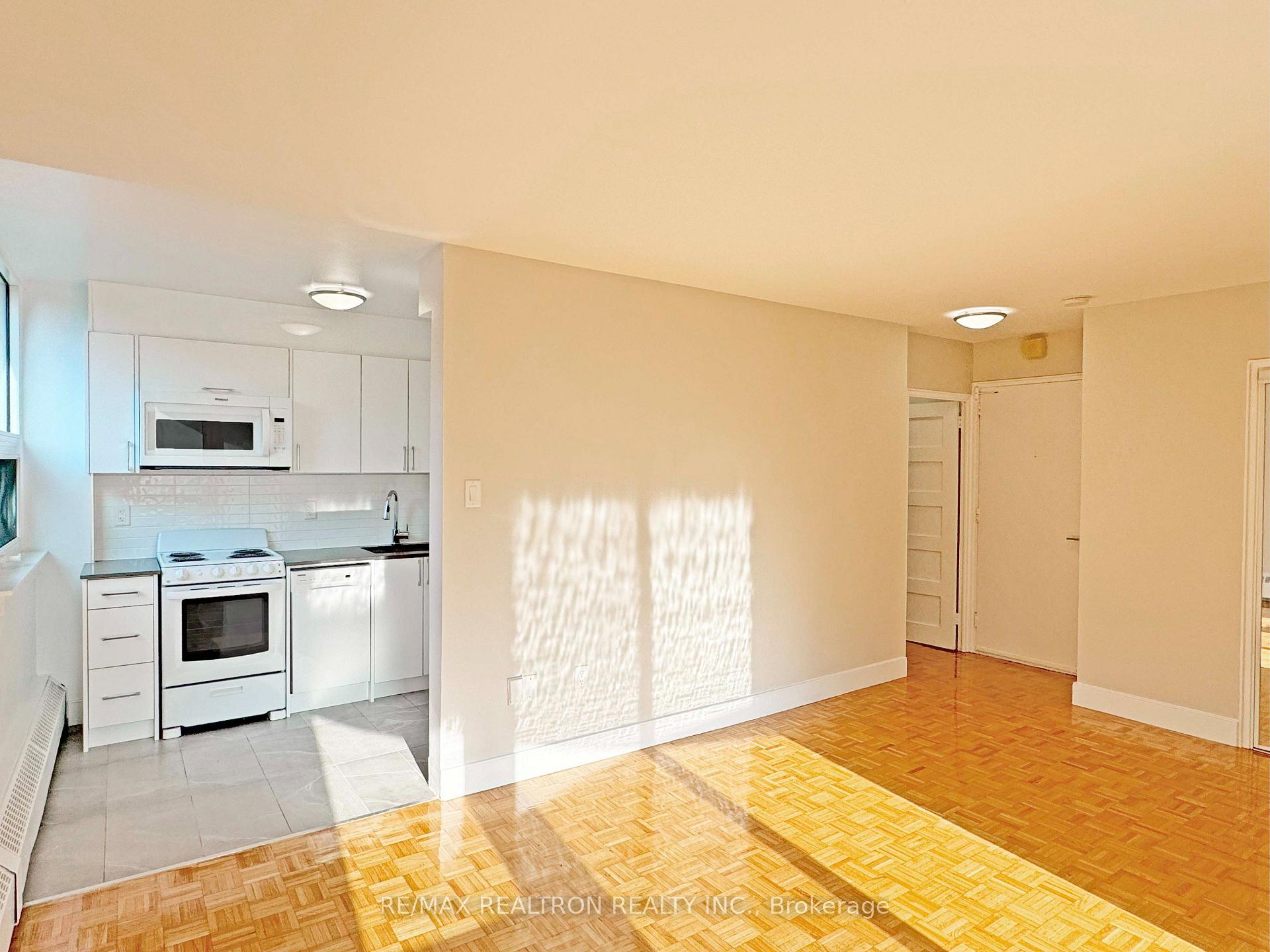 Photo 4 of Unit 1203, 485 Huron Street, Toronto, The Annex — HOMEH