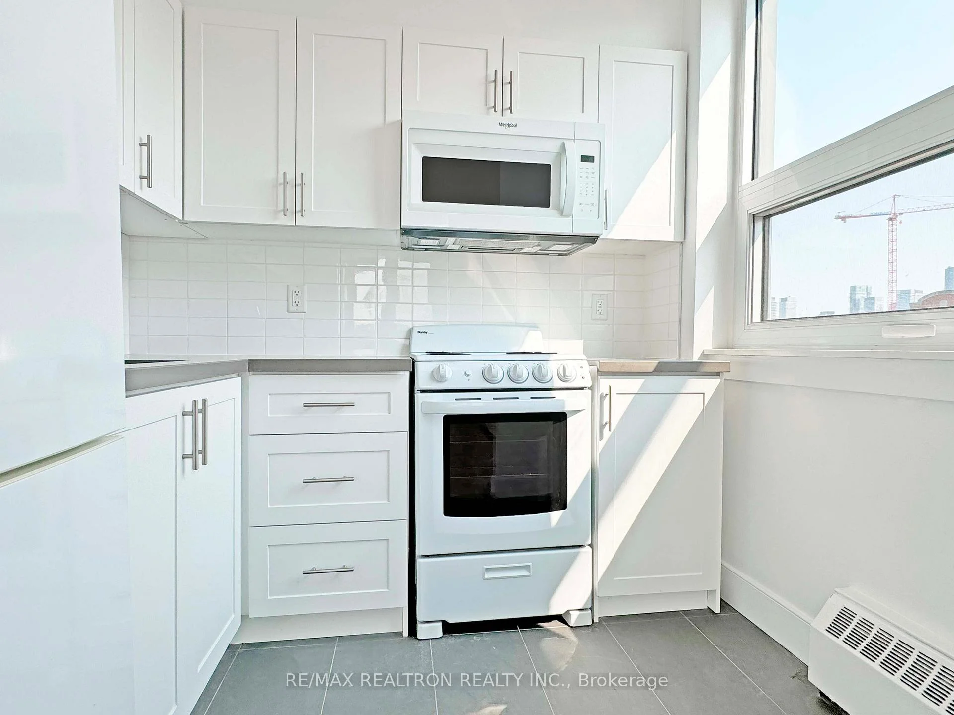 Photo 13 of Unit 1203, 485 Huron Street, Toronto, The Annex — HOMEH