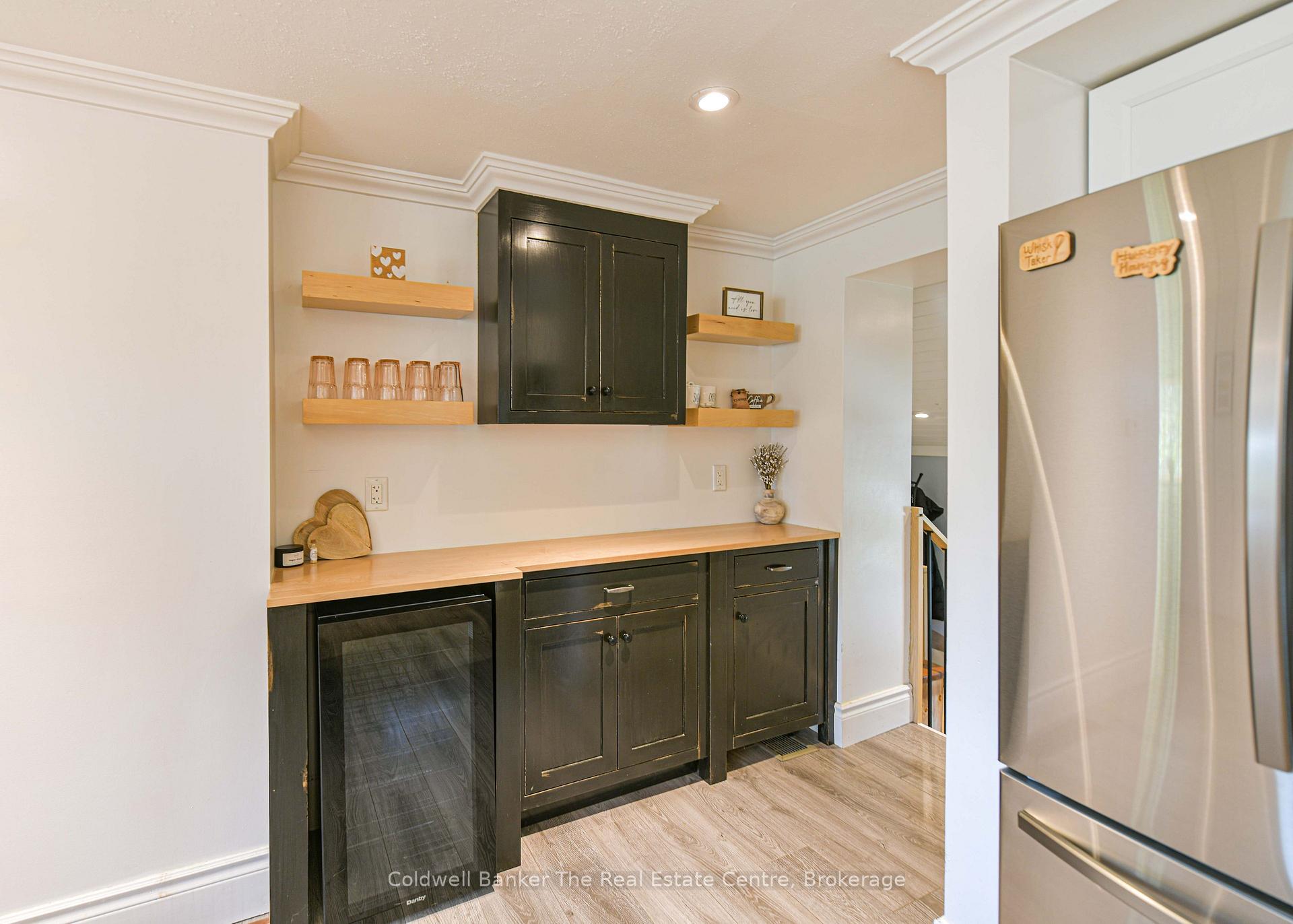 Photo 9 of 810 John Street N, Gravenhurst, Muskoka (S) — HOMEH