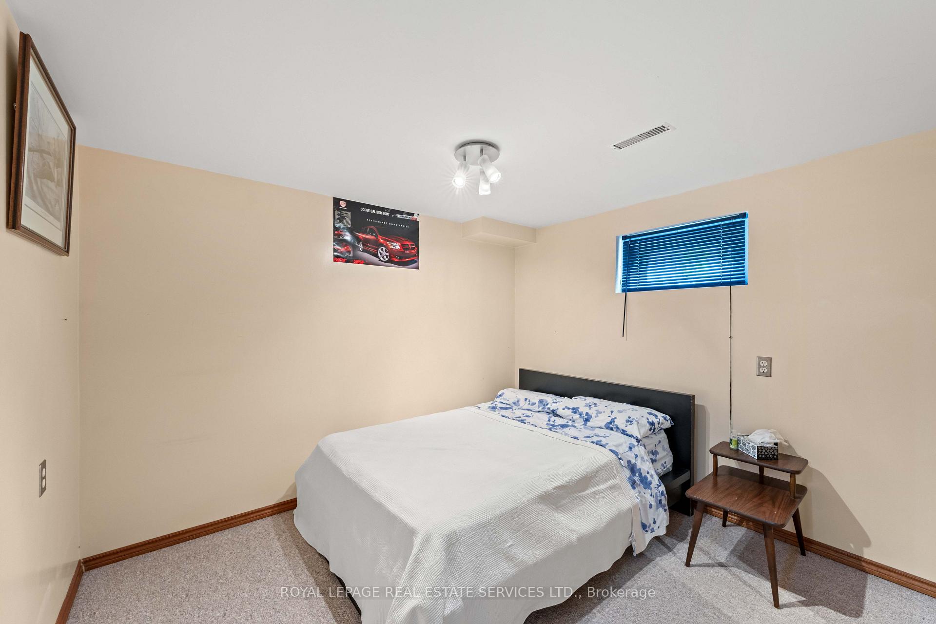 Photo 38 of 102 Wareside Road, Etobicoke, Etobicoke West Mall — HOMEH