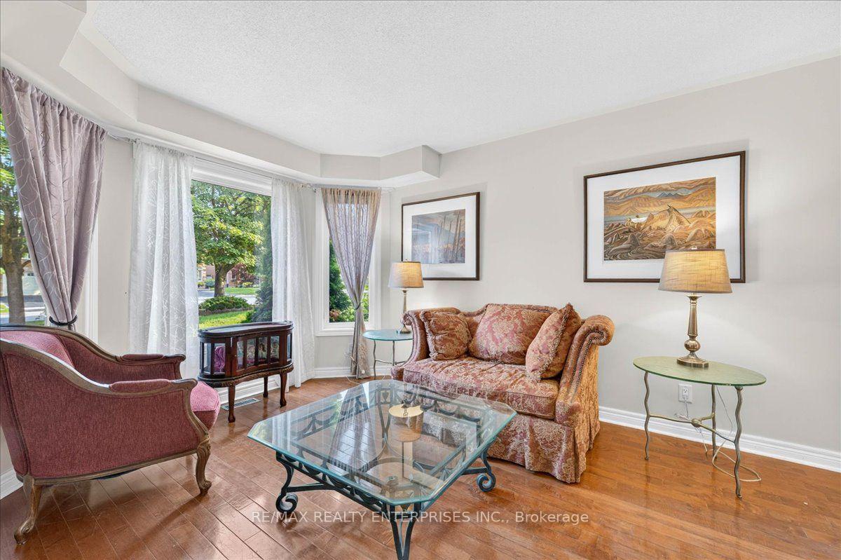 Photo 6 of 844 Hollander Road, Newmarket, Gorham-College Manor — HOMEH