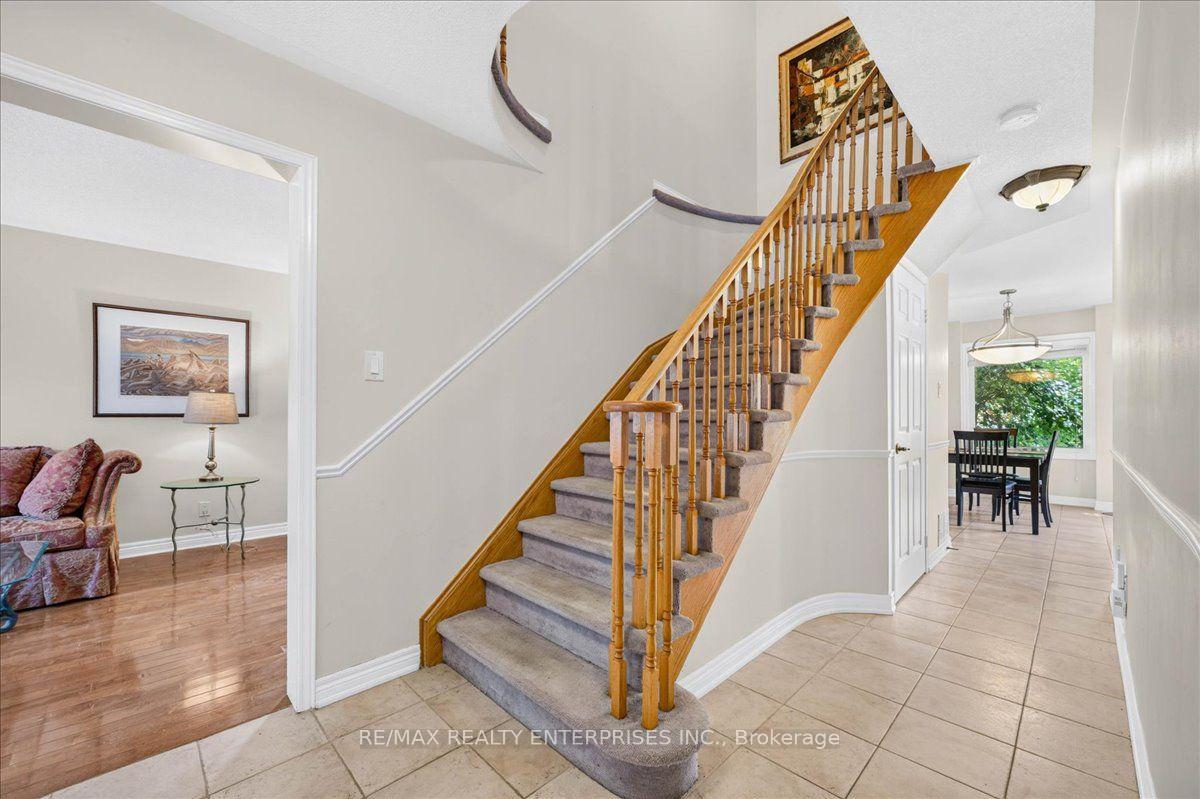 Photo 23 of 844 Hollander Road, Newmarket, Gorham-College Manor — HOMEH
