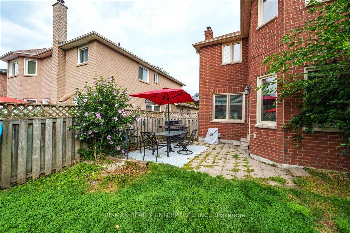 Photo 42 of 844 Hollander Road, Newmarket, Gorham-College Manor — HOMEH