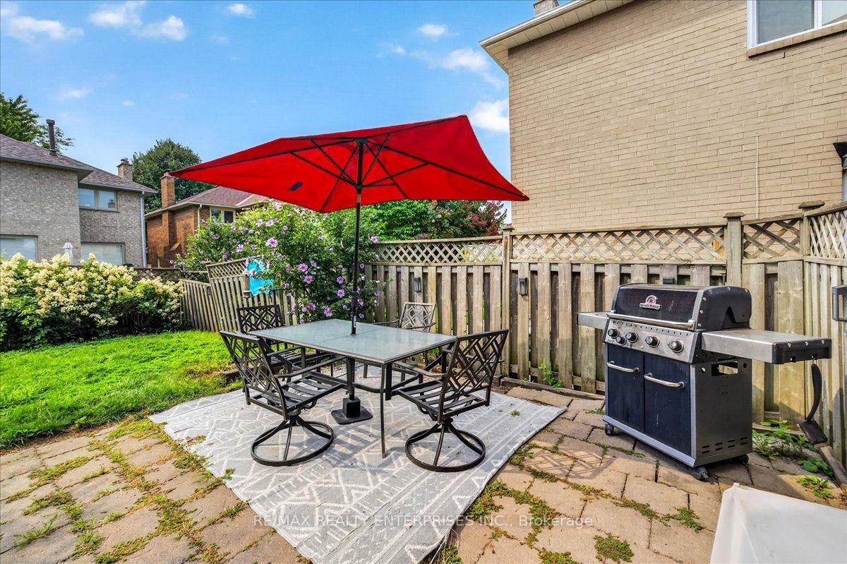 Photo 43 of 844 Hollander Road, Newmarket, Gorham-College Manor — HOMEH