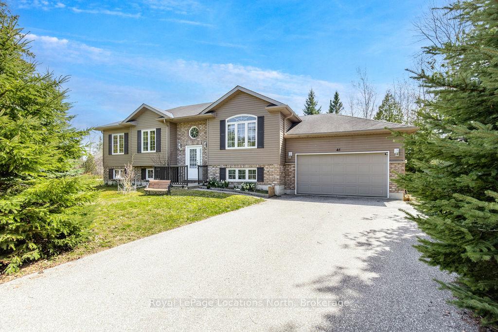 Photo 3 of 45 William Avenue, Wasaga Beach — HOMEH
