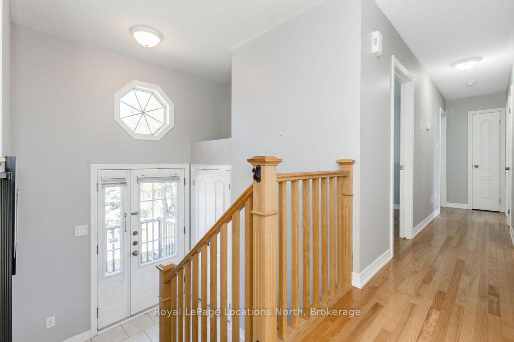 Photo 5 of 45 William Avenue, Wasaga Beach — HOMEH