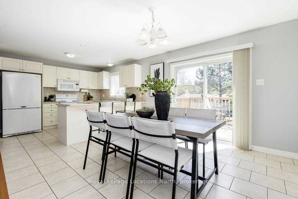 Photo 13 of 45 William Avenue, Wasaga Beach — HOMEH
