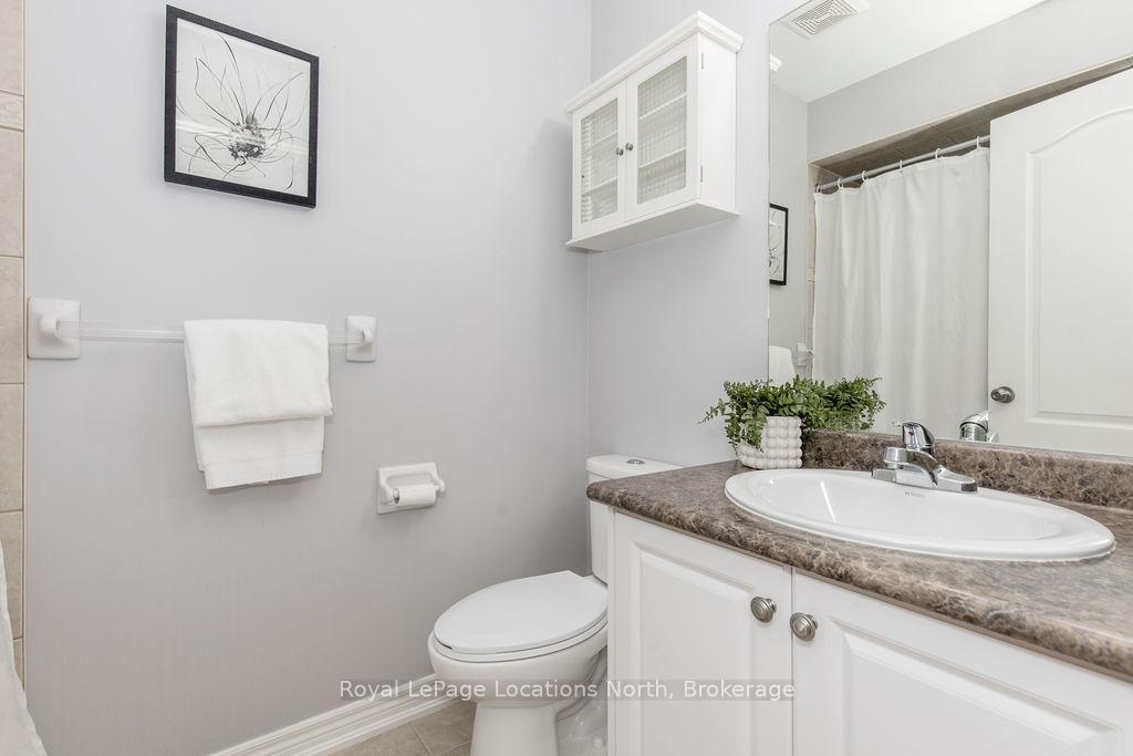 Photo 19 of 45 William Avenue, Wasaga Beach — HOMEH