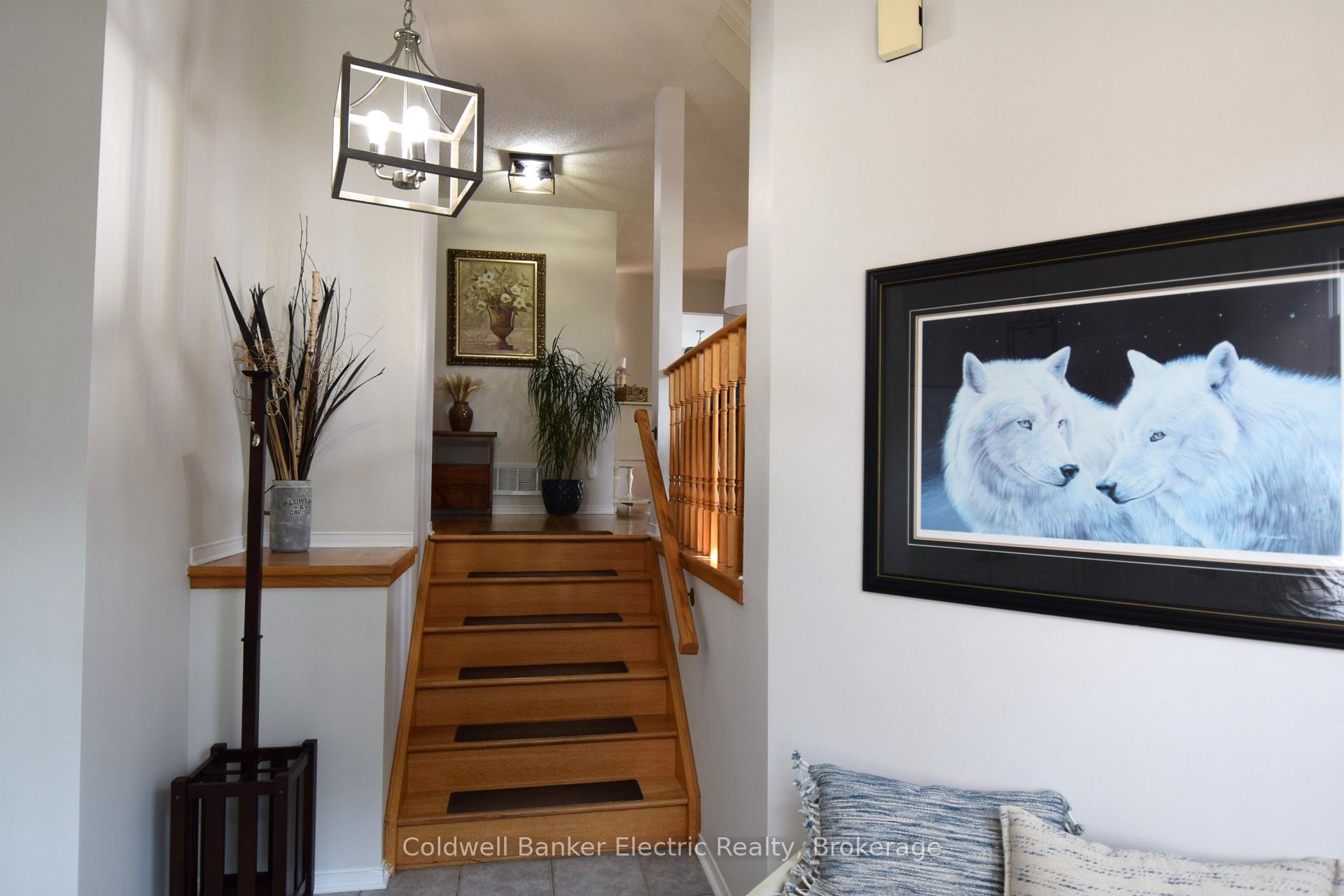 Photo 5 of 1338 Wildlark Drive, Peterborough, Monaghan Ward 2 — HOMEH