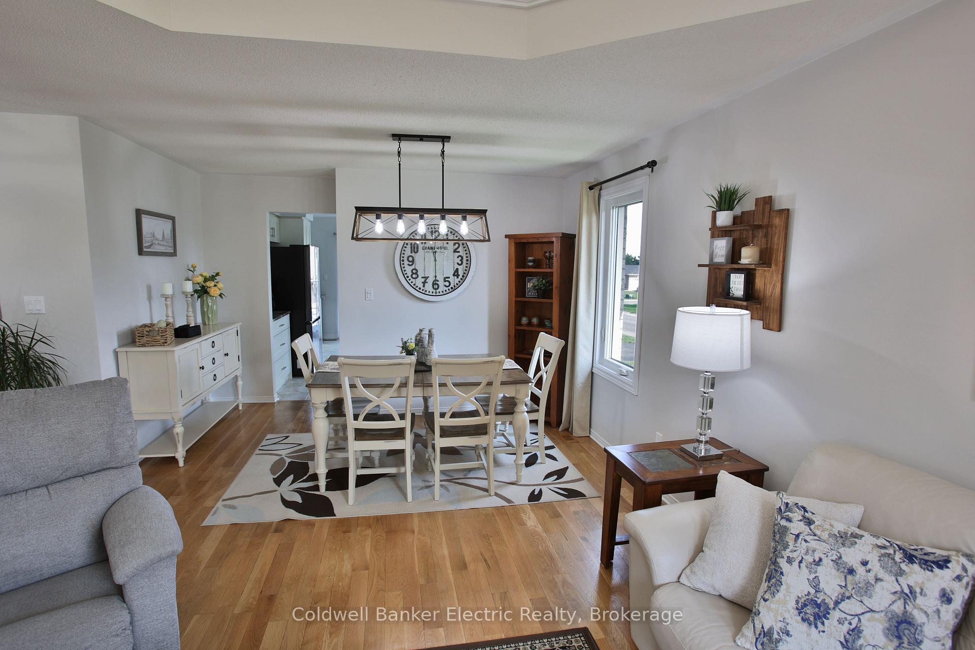 Photo 11 of 1338 Wildlark Drive, Peterborough, Monaghan Ward 2 — HOMEH