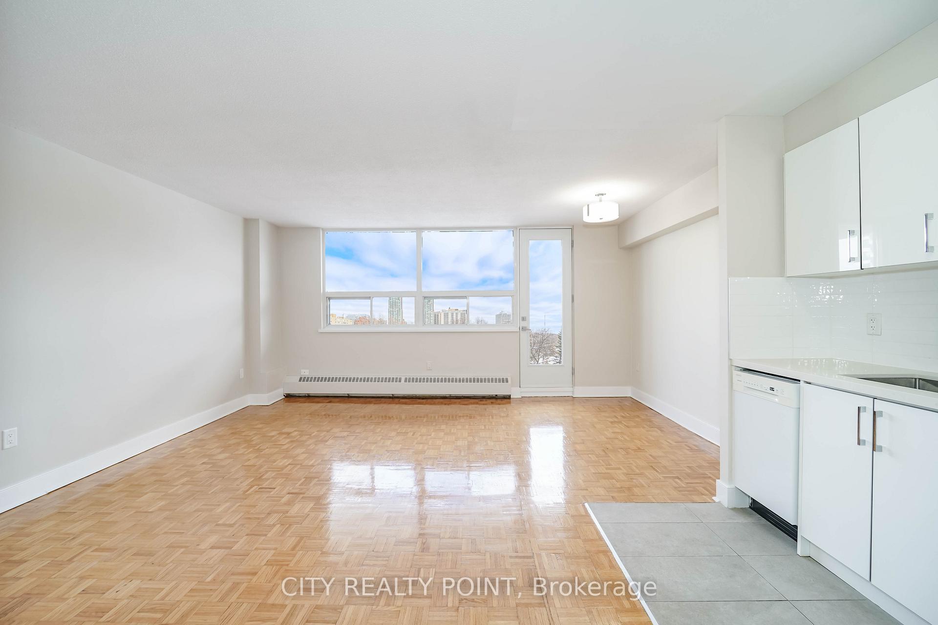 Photo 5 of Unit 304, 1500 Bathurst Street, Toronto, Humewood-Cedarvale — HOMEH