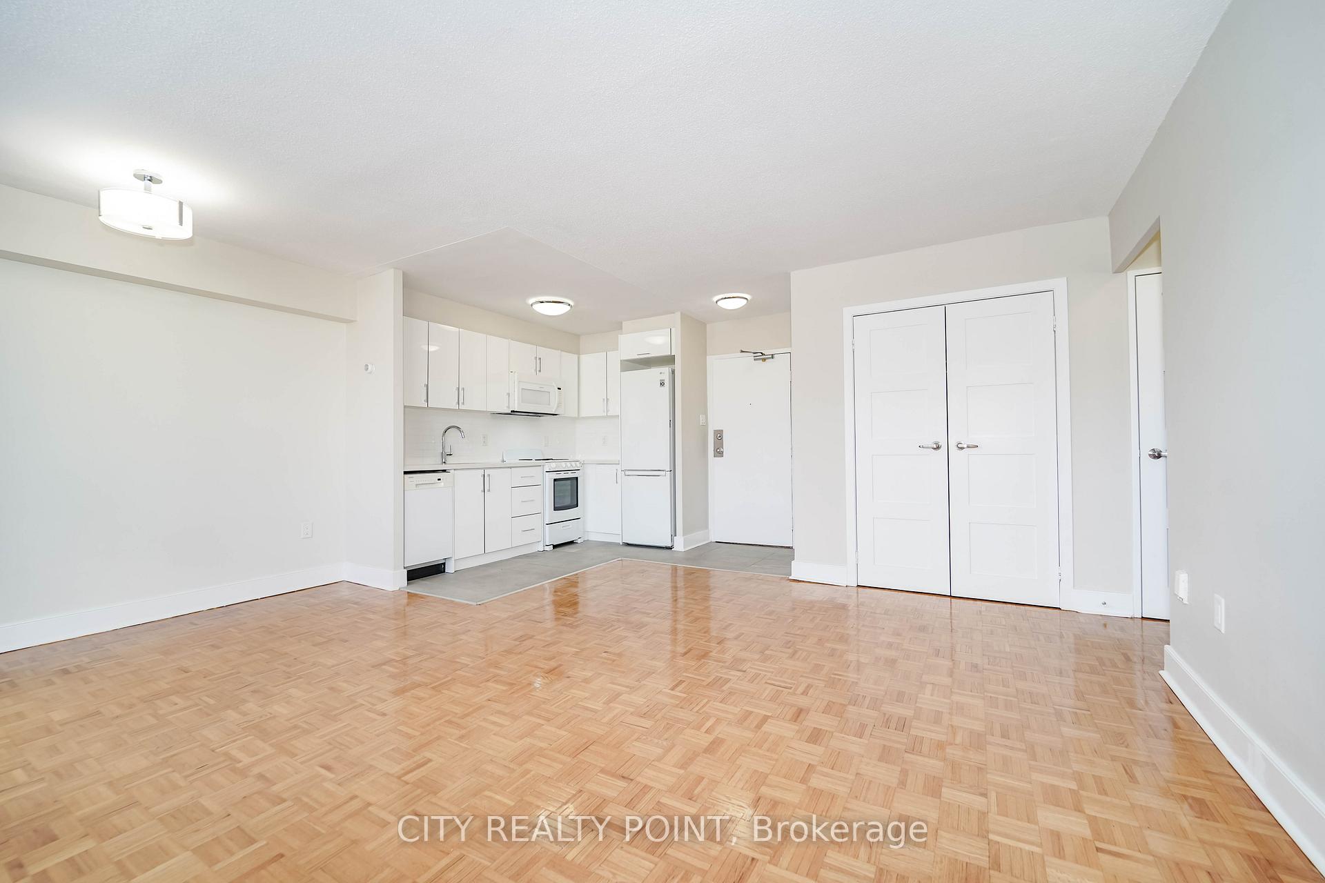 Photo 10 of Unit 304, 1500 Bathurst Street, Toronto, Humewood-Cedarvale — HOMEH