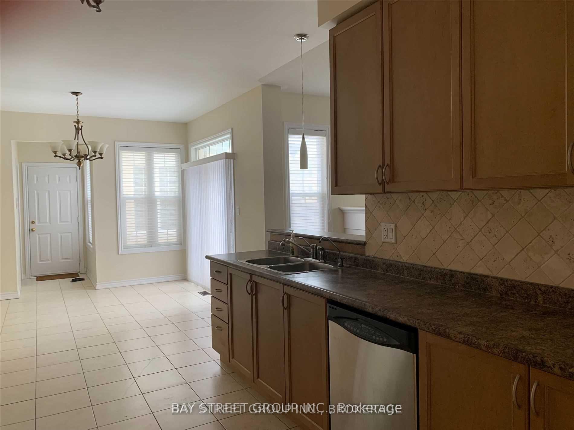 Photo 6 of 136 Prince Regent Street NE, Markham, Cathedraltown — HOMEH