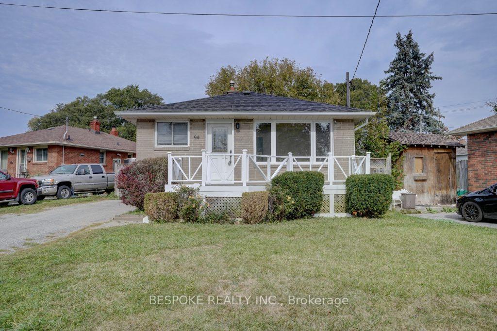 Front of Unit Bsmt, 94 Wellington Avenue W