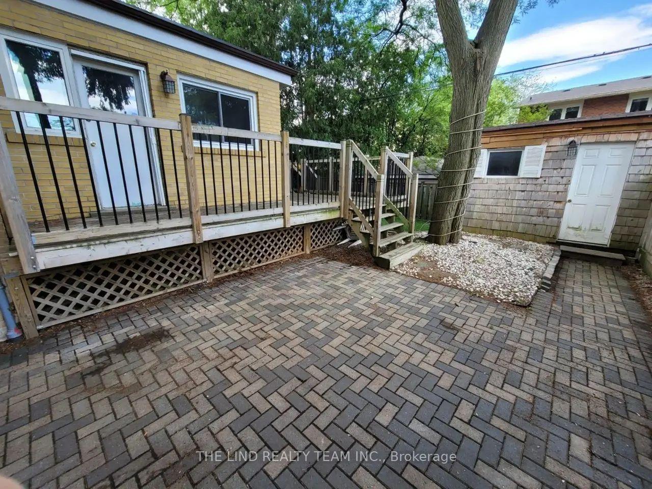 Photo 11 of 95 Overland Drive, North York, Banbury-Don Mills — HOMEH