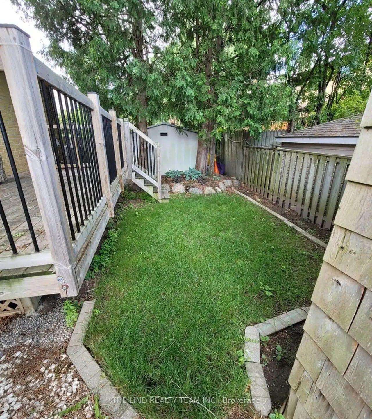Photo 15 of 95 Overland Drive, North York, Banbury-Don Mills — HOMEH
