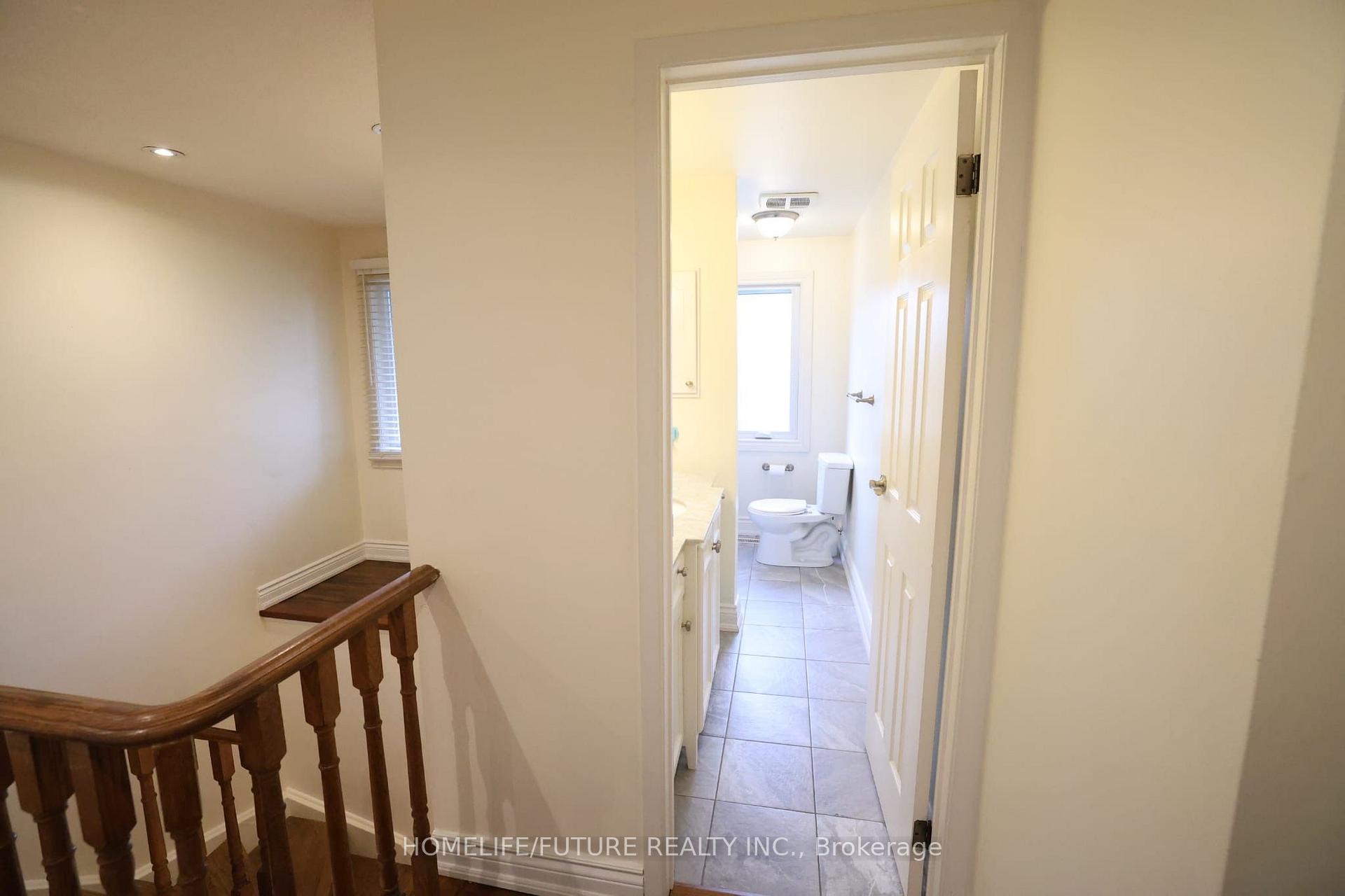 Photo 4 of 6320 Millers Grove, Mississauga, Meadowvale — HOMEH