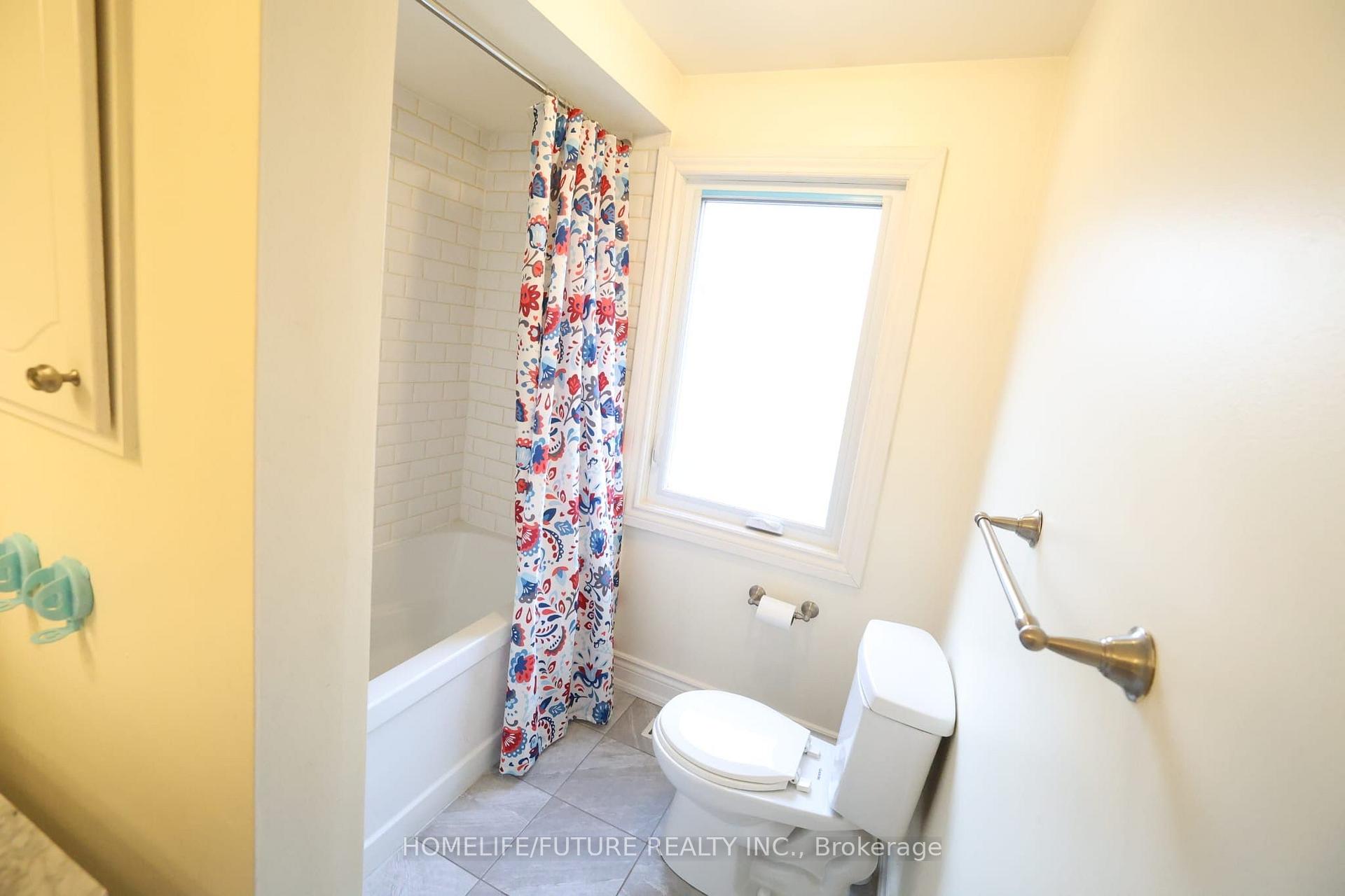 Photo 5 of 6320 Millers Grove, Mississauga, Meadowvale — HOMEH