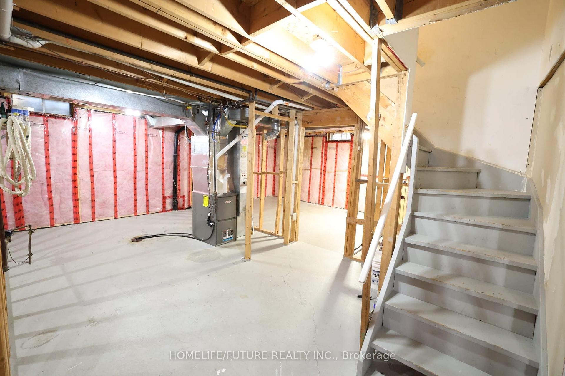 Photo 9 of 6320 Millers Grove, Mississauga, Meadowvale — HOMEH