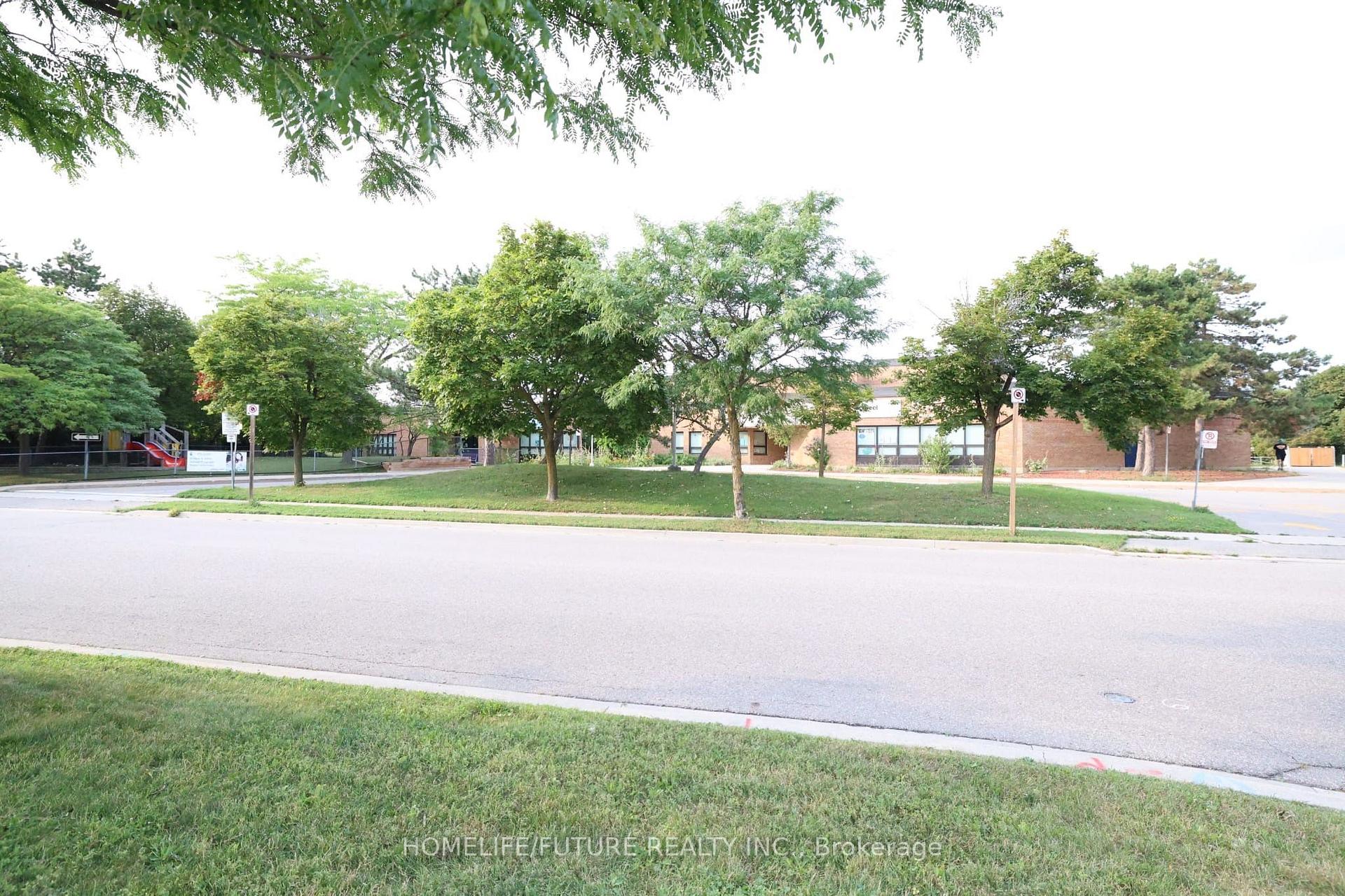 Photo 37 of 6320 Millers Grove, Mississauga, Meadowvale — HOMEH
