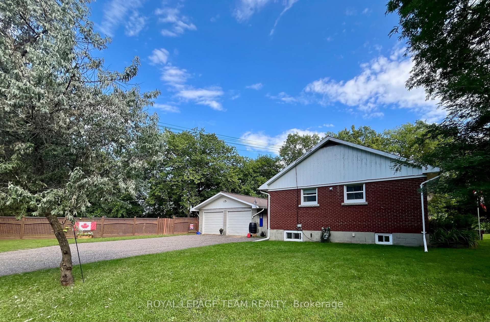 Photo 4 of 177 Arthur Avenue, Renfrew, Renfrew — HOMEH