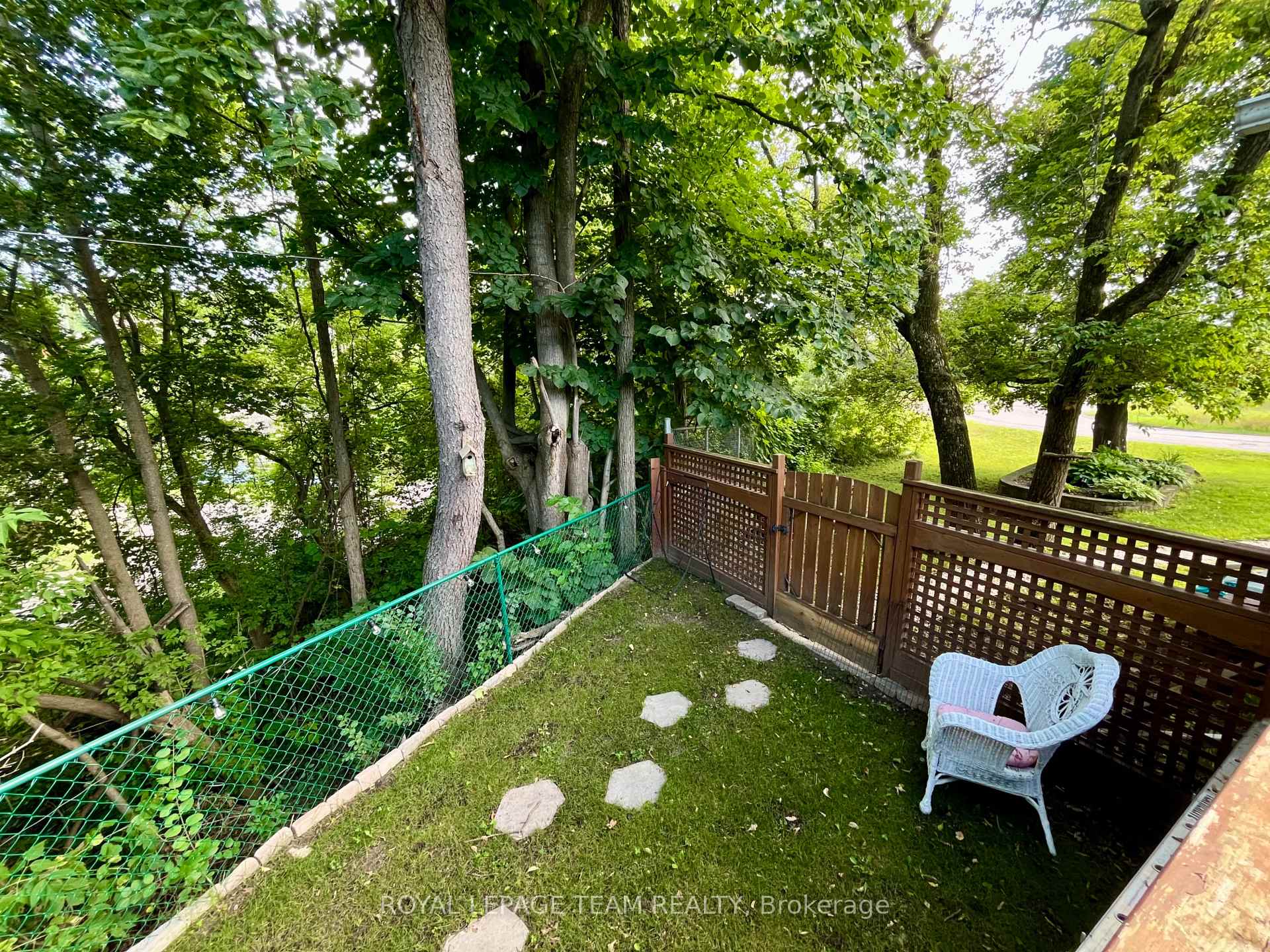 Photo 7 of 177 Arthur Avenue, Renfrew, Renfrew — HOMEH